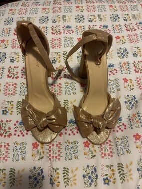 BAMBOO Champagne Gold Bow Ankle-Strap Heels